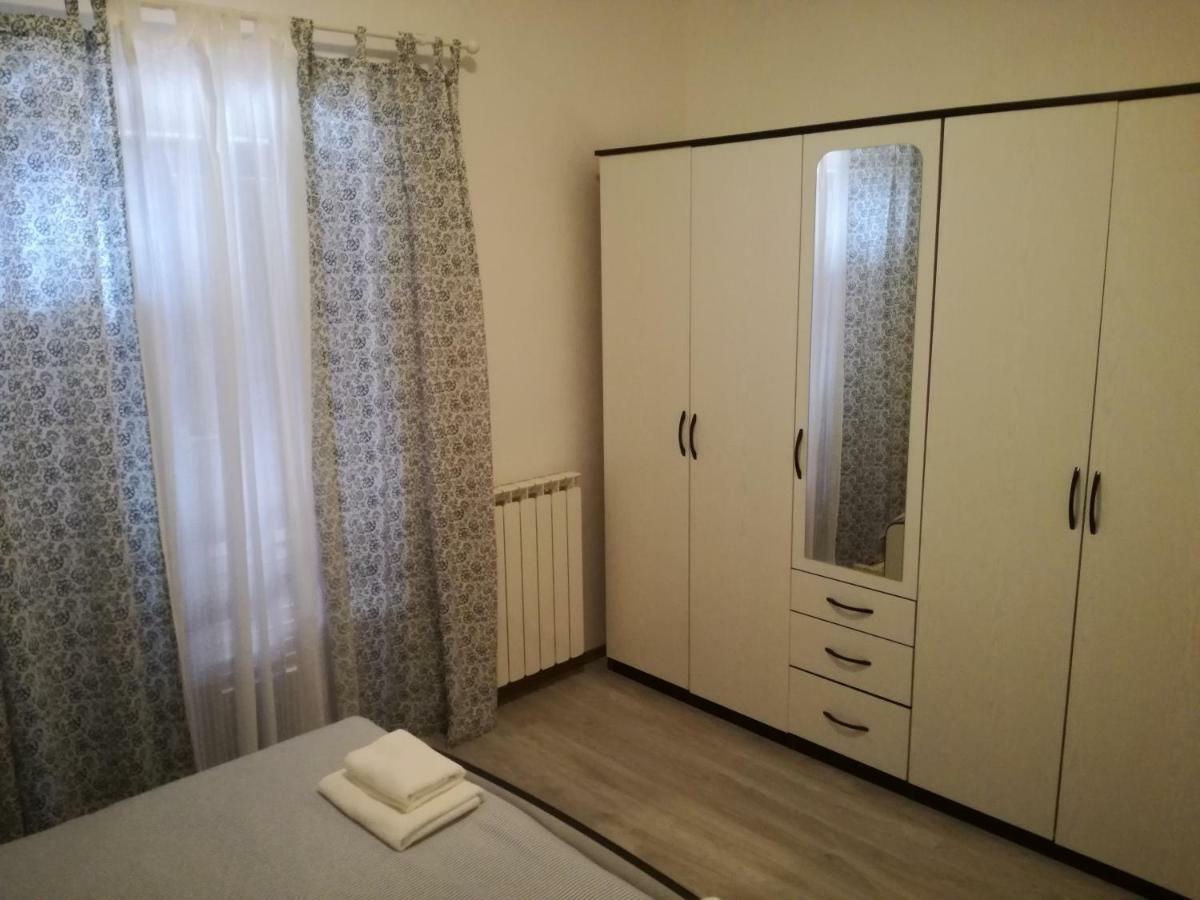 Apartment Vesna Veleniki Buitenkant foto
