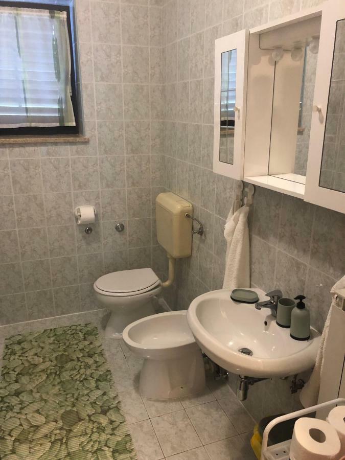 Apartment Vesna Veleniki Buitenkant foto