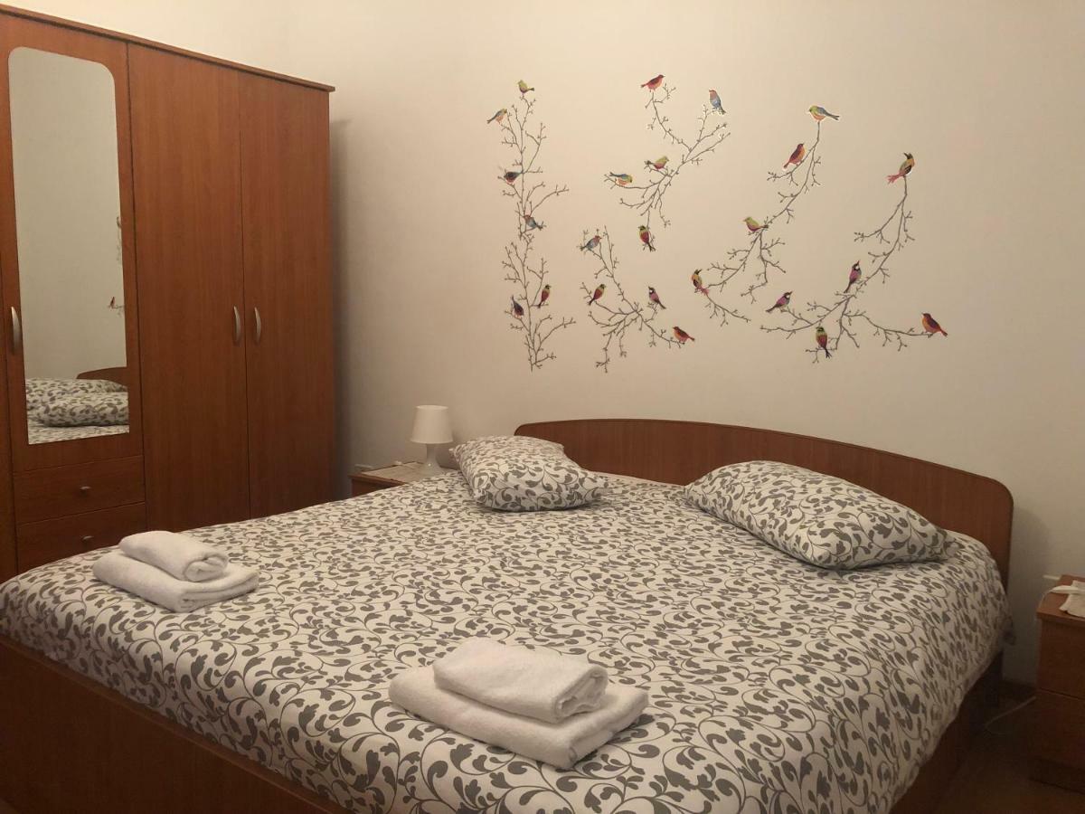 Apartment Vesna Veleniki Buitenkant foto